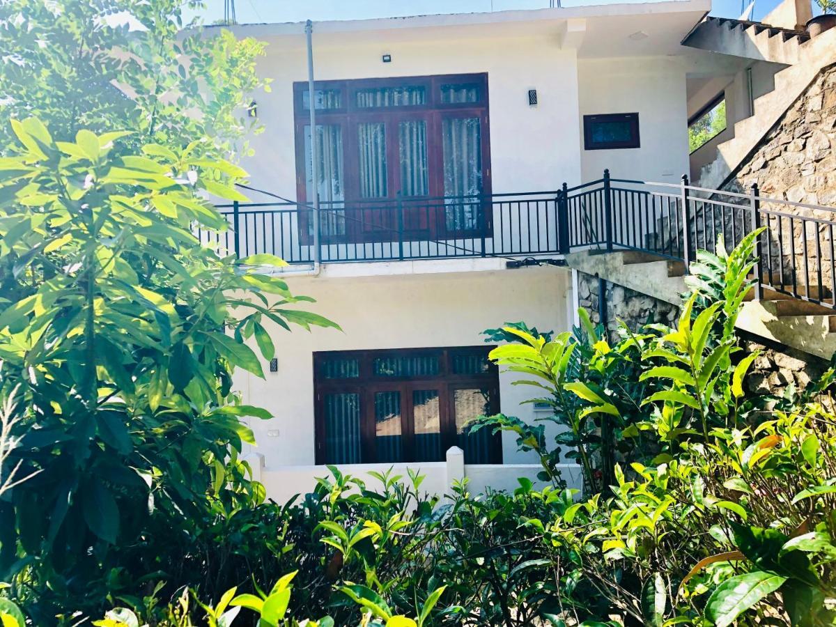 Relax Inn Ella Ngoại thất bức ảnh