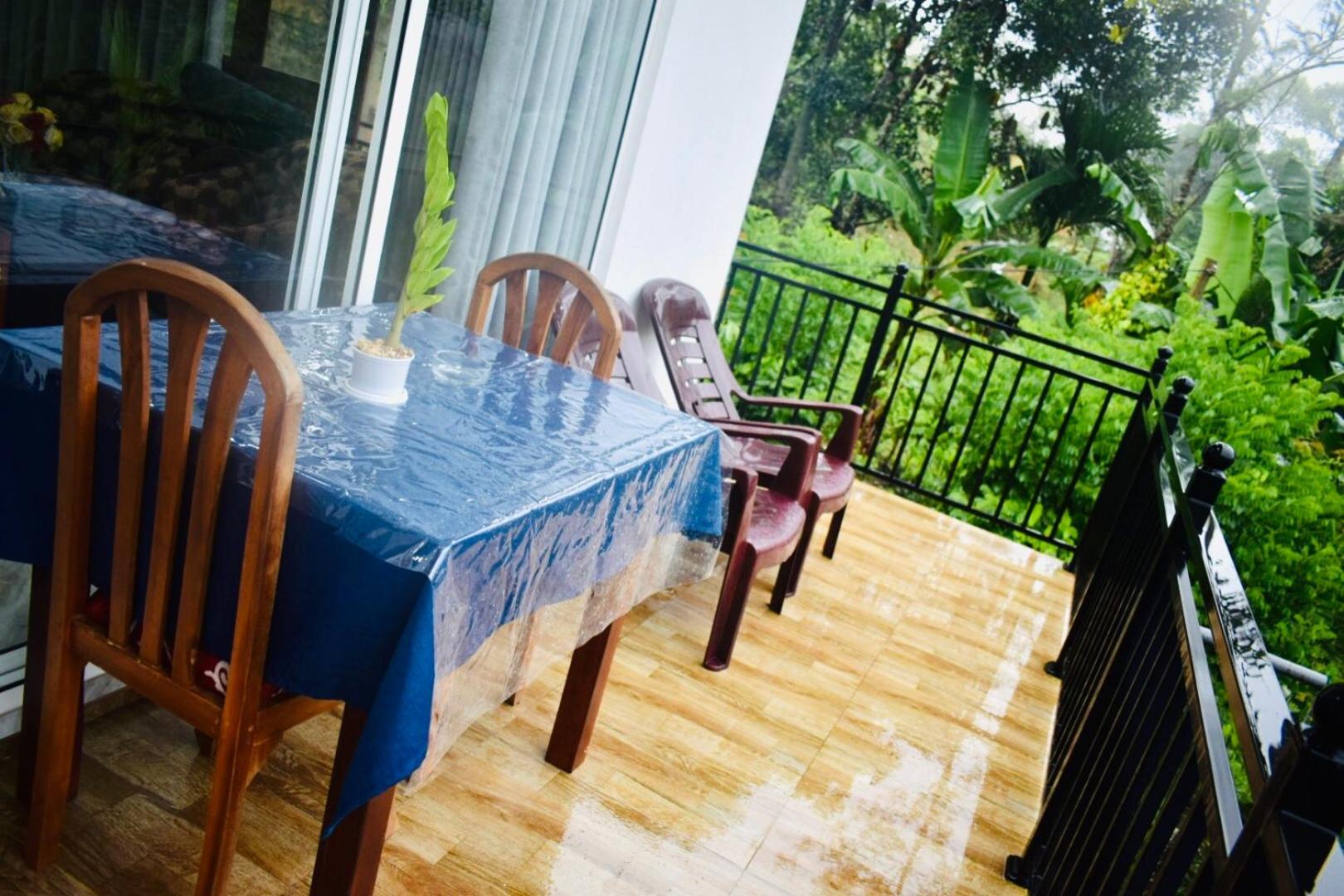 Relax Inn Ella Ngoại thất bức ảnh