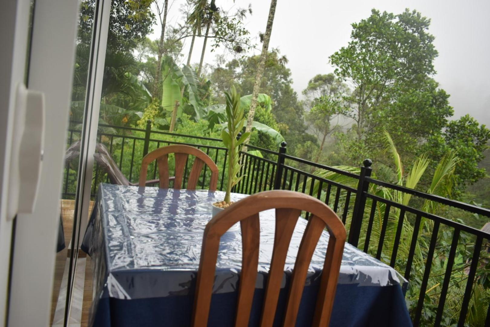 Relax Inn Ella Ngoại thất bức ảnh