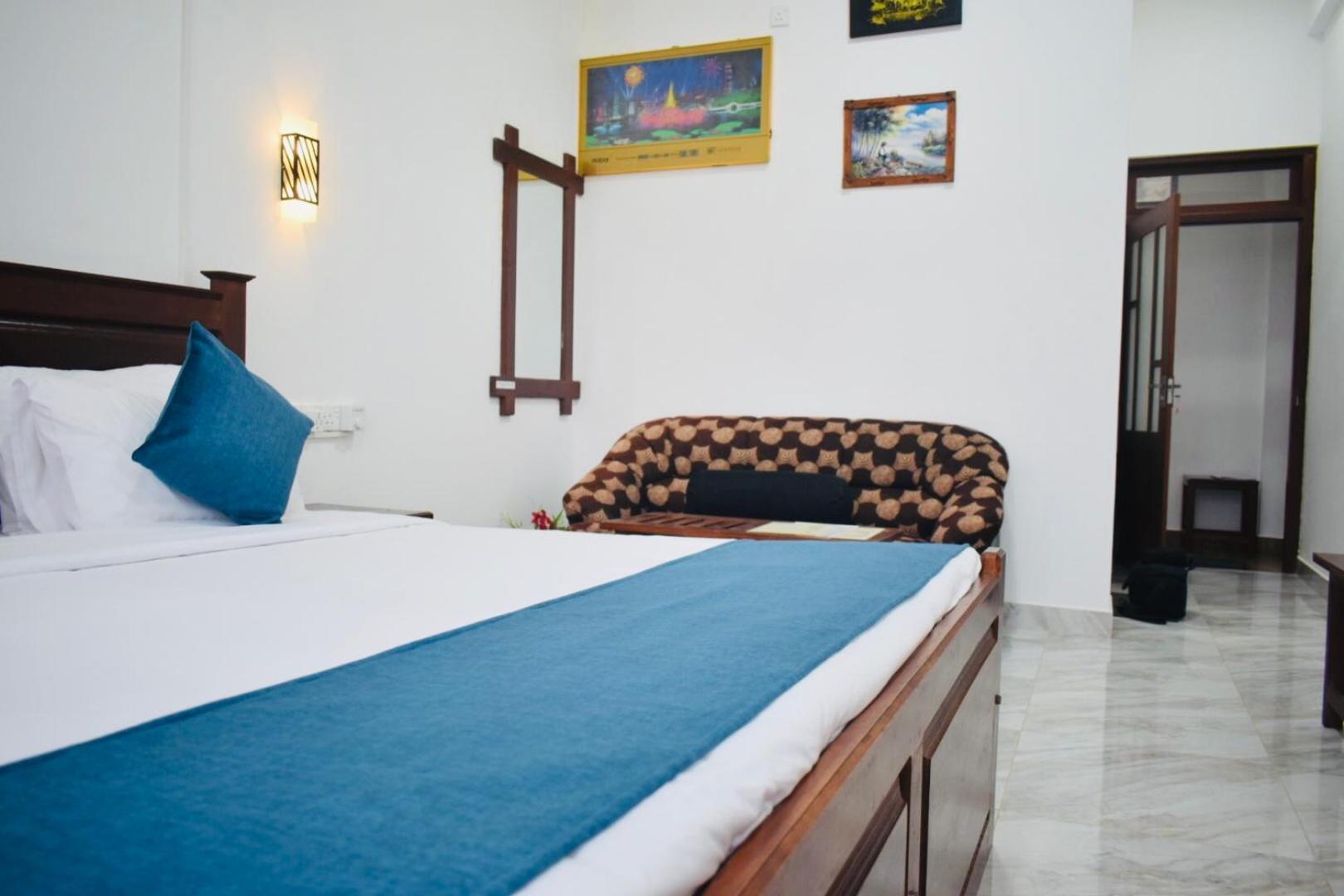 Relax Inn Ella Ngoại thất bức ảnh