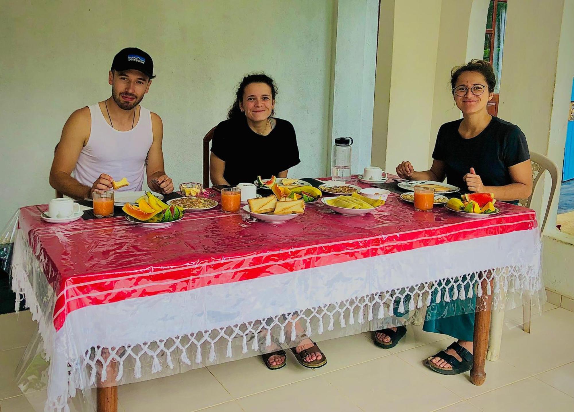 Relax Inn Ella Ngoại thất bức ảnh