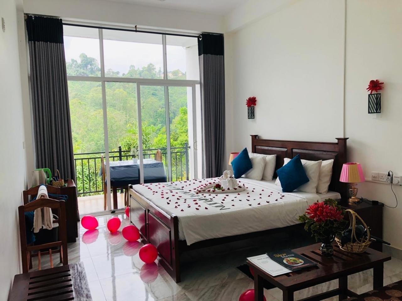 Relax Inn Ella Ngoại thất bức ảnh