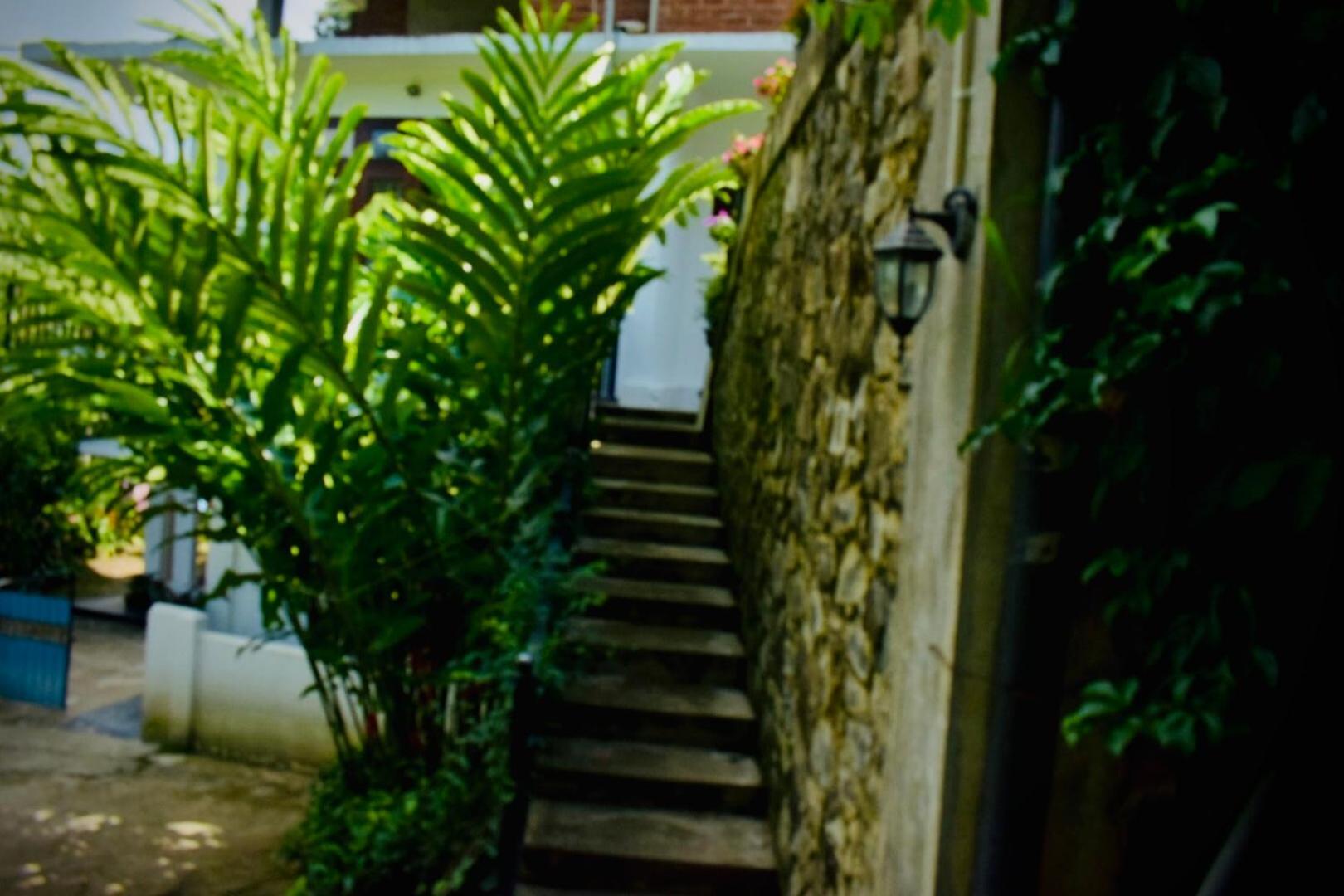 Relax Inn Ella Ngoại thất bức ảnh